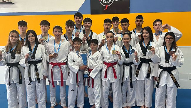 Fighter Taekwondo: 19 medaglie ai campionati regionali nelle cinture rosse e nere