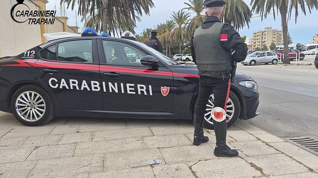 Trapani, controlli straordinari dei Carabinieri a Piazzale Ilio: elevate sanzioni 