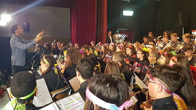 VIDEO – Successo di “Music Revivals” della Satirorchestra dell’Istituto “L. Pirandello”