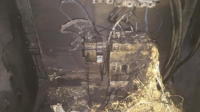 Amarezza del sindaco Castiglione per atto vandalico su impianto d'illuminazione