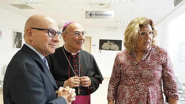 Marsala, il Vescovo monsignor Angelo Giurdanella in Tribunale di Marsala