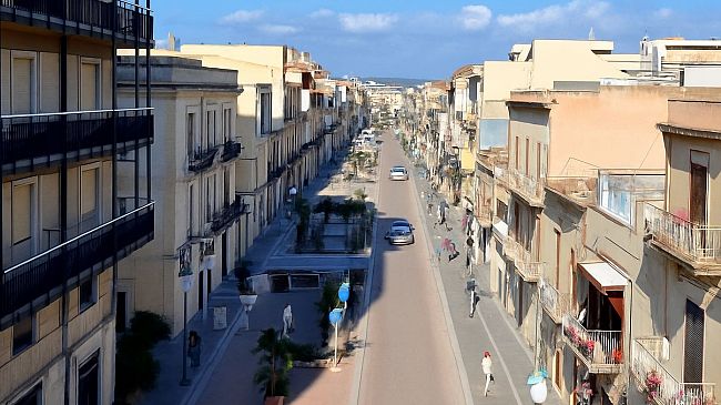 Mazara, botta e risposta sul 