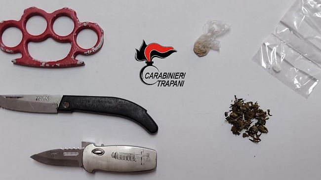 Mazara, controlli dei Carabinieri nel weekend: sequestrate armi e droga 