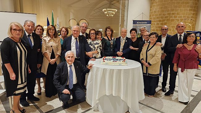Passaggio di Campana del Kiwanis Club Elimo Paceco 
