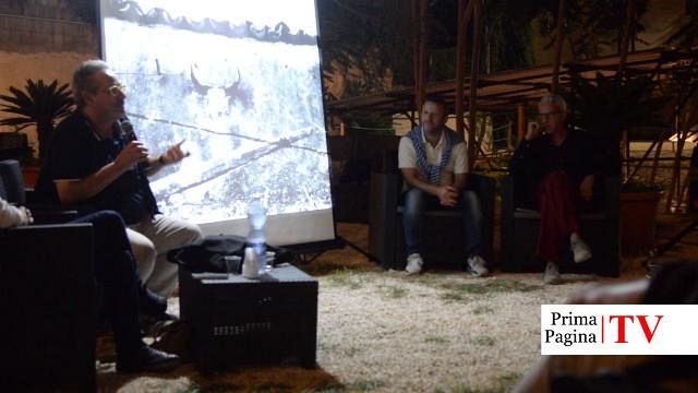 video-festival-marenostrum-angelo-pitrone-dalla-storia-della-fotografia-alla-cultura-dell-estetica
