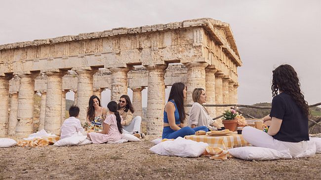 Segesta, ritornano i picnic degli Elimi e le nuove visite musicali
