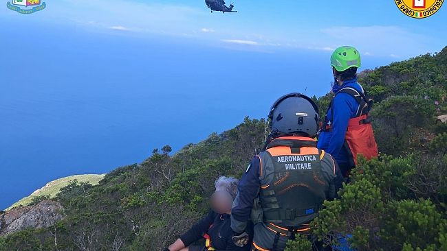 ​Marettimo, soccorso un turista infortunato durante una escursione