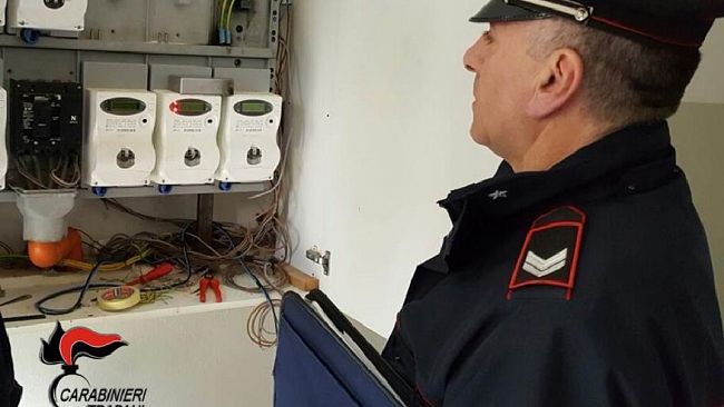 Furto di energia elettrica: 5 denunciati dai carabinieri