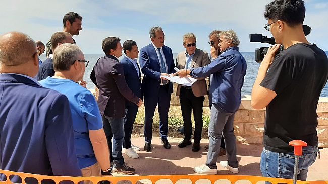 Marsala. Lungomare Boeo. Avviati i lavori dei messa in sicurezza del tratto antistante il Museo di Baglio Anselmi