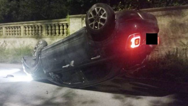 Marsala: auto si ribalta e sfiora una strage in contrada Addolorata
