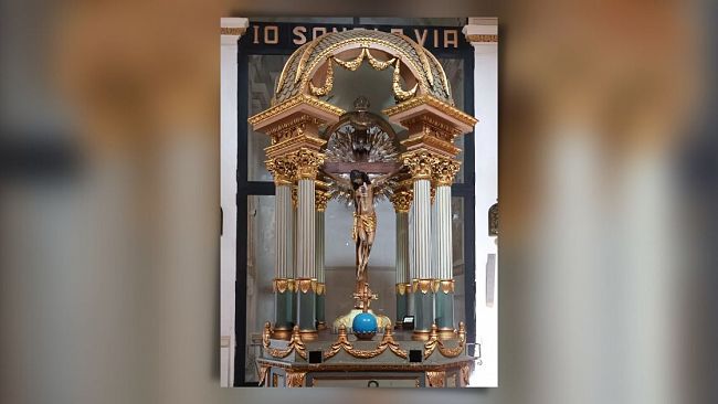 Campobello, Il SS Crocifisso, la costruzione della Chiesa Madre e i devoti