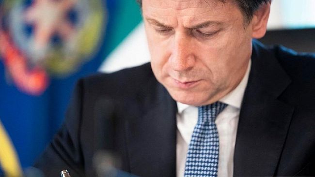 “Linea dura” del governo, lockdown per le festività natalizie