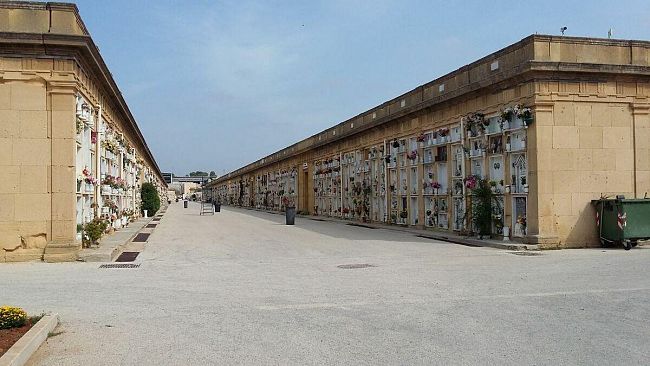 Mazara, cimitero: si riapre la possibilità per i viventi di richiedere un loculo per ricongiungimento straordinario 