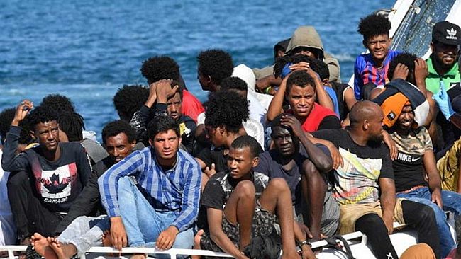  Immigrazione clandestina: presunto scafista fermato dalla Polizia di Stato