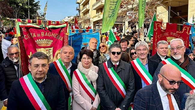 Campobello, l'amministrazione alla marcia contro la mafia 