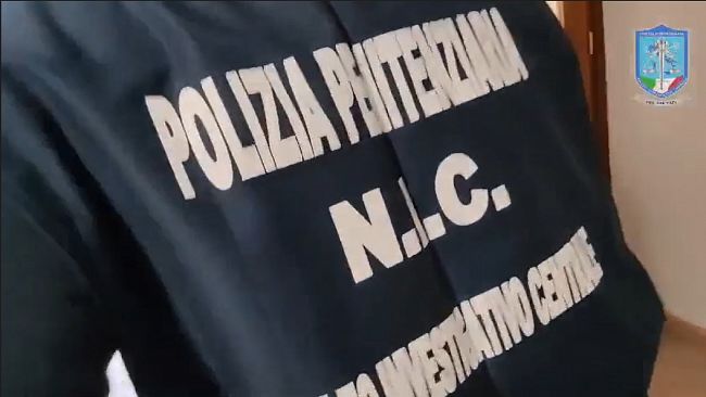Carcere di Trapani, torture nei confronti dei detenuti: 11 agenti penitenziari agli arresti domiciliari  