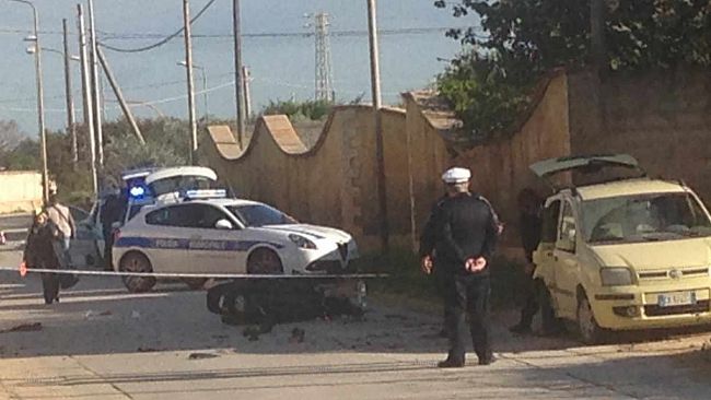 Mazara, Grave incidente in via America, due ragazzi in codice rosso