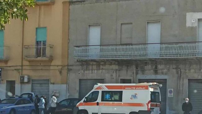 Trapani, uomo stroncato da infarto in Piazza cimitero