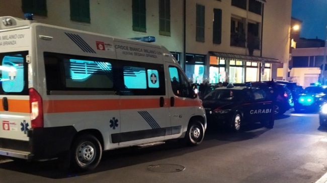 Un giovane in evidente stato di alterazione semina il panico in centro a Castelvetrano