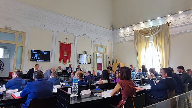 Trapani, formati i gruppi consiliari 