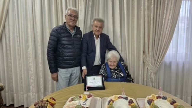Partanna in festa per i 100 anni della signora Paola Casciotta: una vita di affetti, lavoro e valori