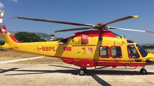 Colto da malore mentre attraversa a nuoto le Egadi: 17enne in gravi condizioni
