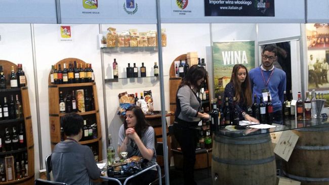 Marsala, vini e prodotti agroalimentari primeggiano all’Enoexpò di Cracovia in Polonia