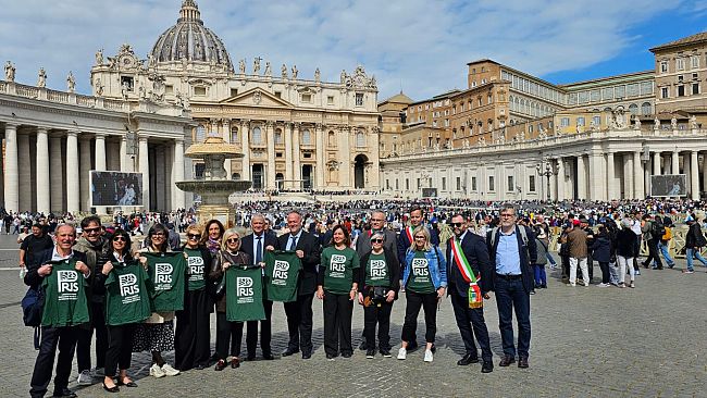 Papa Francesco incontra i rappresentati dell'associazione PRIS, presente anche una delegazione da Pantelleria 