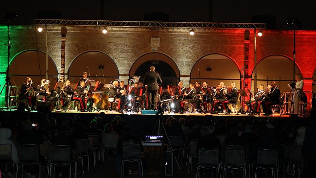 Un concerto in onore di Salvo D'Acquisto: la Fanfara del 12° reggimento Sicilia emoziona Terrasini