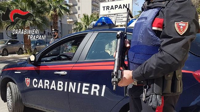 Trapani, non si ferma all’alt dei Carabinieri. Arrestato pregiudicato 45enne 