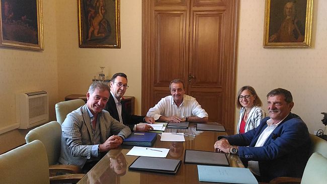 Trapani, insediata la nuova giunta Tranchida