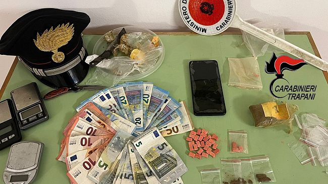 Petrosino, spaccio di droga: arrestato 21enne