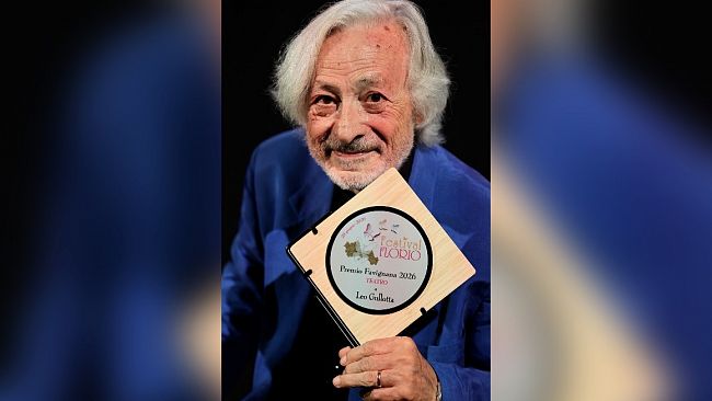 Consegnato il Premio Favignana per il teatro a Leo Gullotta