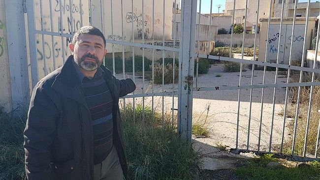video-abbandono-e-degrado-stazione-comunale-di-pompaggio-acque-fra-via-solferino-e-barletta-grandi-disagi-per-residenti
