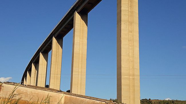 In che condizioni è il viadotto sul fiume Belìce ?