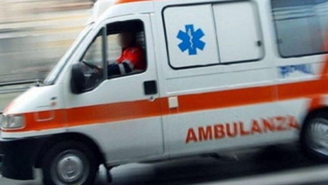 A29, in gravi condizioni 14enne a seguito di un incidente fra un'auto e una moto  