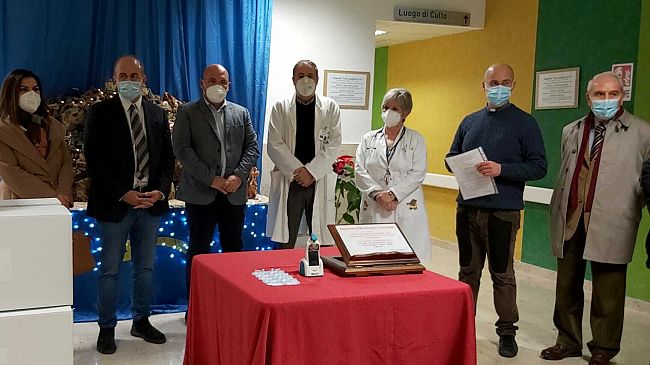Ospedale “Abele Ajello”, donati un bilirubinometro pediatrico e biancheria per indigenti