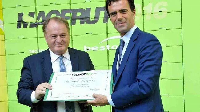 Agricoltura, al Macfrut di Rimini giornata inaugurale dedicata all’agroalimentare siciliano: premio come Regione Partner di Macfrut.