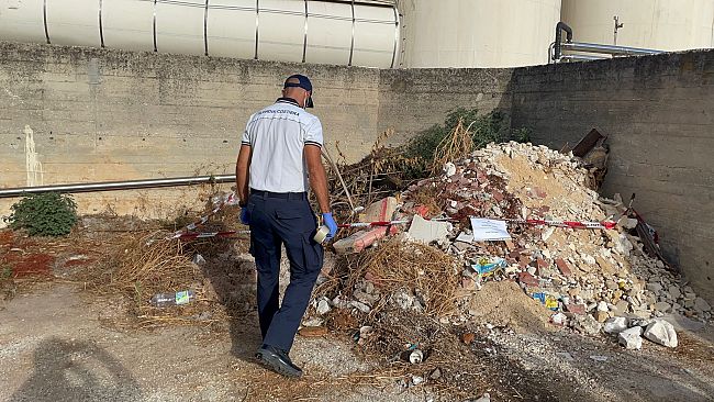 Rifiuti, Capitaneria di porto di Mazara sequestra un’area di circa 200 m2 