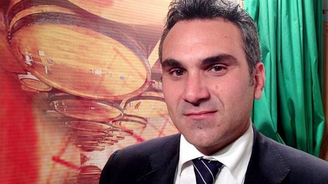 Terremoto politico a Marsala: tre assessori lasciano la giunta Grillo, si spiana la strada alla candidatura di Sturiano