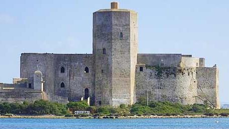 ULTIM'ORA - Trapani, giallo alla Colombaia: rinvenuto un cadavere sull'isolotto di fronte al porto