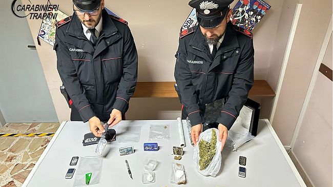 Tra una riparazione e l'altra spacciava hashish e cocaina, arrestato meccanico castelvetranese