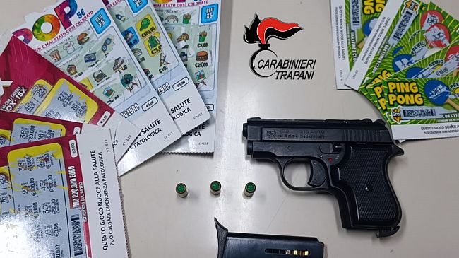 Castelvetrano, 35enne catanese denunciato per porto d'armi, furto in tabaccherie e ricettazione