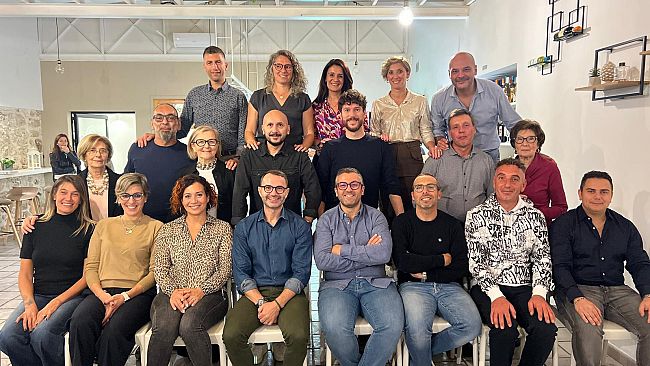 Alcamo: 33 anni dopo si ritrovano gli alunni della 5 D elementare della San Giovanni Bosco