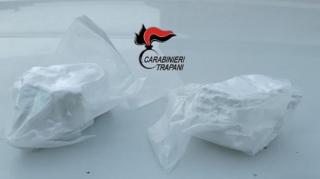 Trapani, in auto con cocaina purissima. Arrestato dai carabinieri trapanese 
