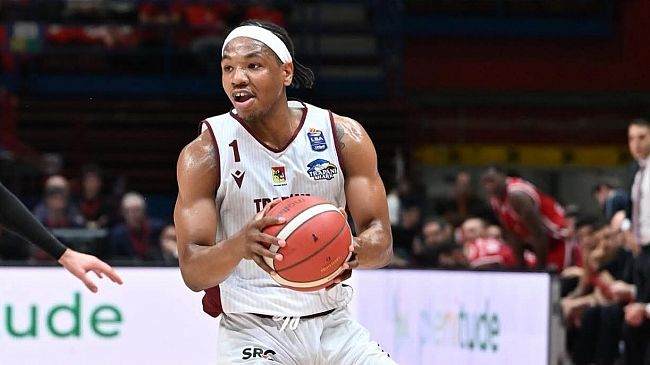  Basket LBA, oggi si gioca Trapani Shark - UNA Hotels Reggio Emilia