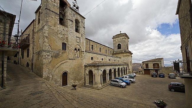 Borgo dei Borghi. Il “Kilimangiaro” su Rai3 premia Petralia Soprana