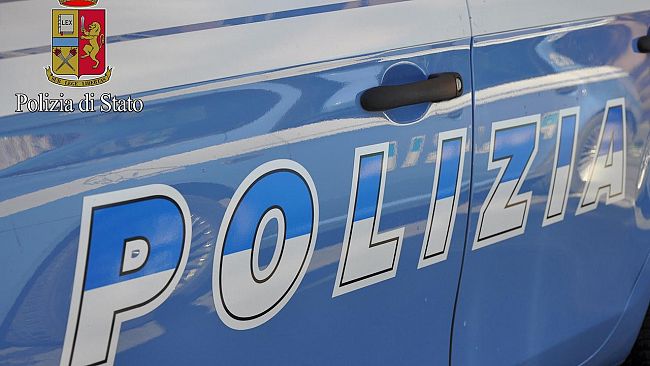 Servizi straordinari di controllo a Castellammare. Controllate 208 persone ed eseguiti diversi sequestri