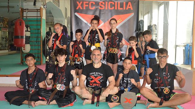 Kick Boxing: pioggia di medaglie per l’Asd Team Sicilia di Trapani al “Predator XFC” 