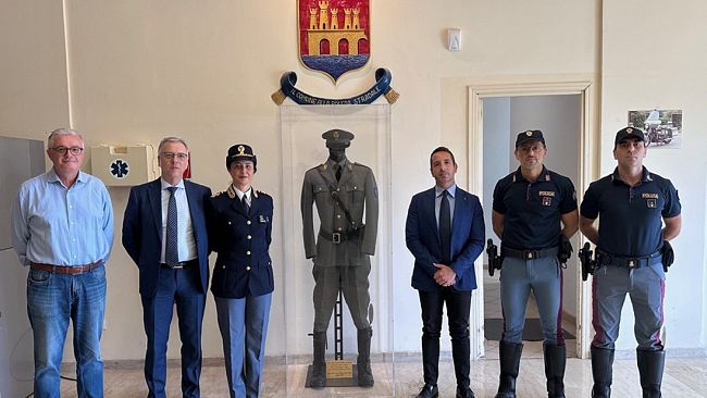 Trapani. Inaugurata teca con uniforme storica della Polizia Stradale